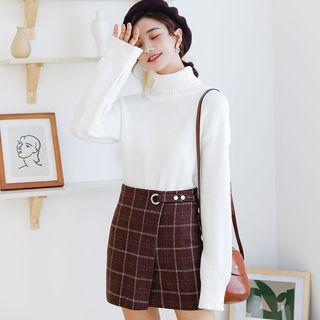 Plain Turtleneck Sweater White - One Size