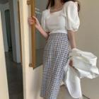 Puff-sleeve T-shirt / Gingham Midi Pencil Skirt