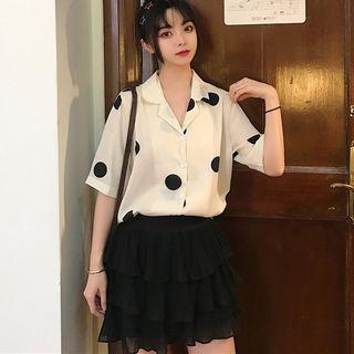 Dotted Short-sleeve Shirt / Tiered A-line Skirt