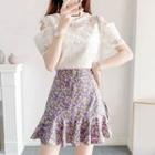 Short-sleeve Lace Top / High-waist Floral Mini Mermaid Skirt