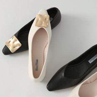 Metal-accent Flats (2 Types)