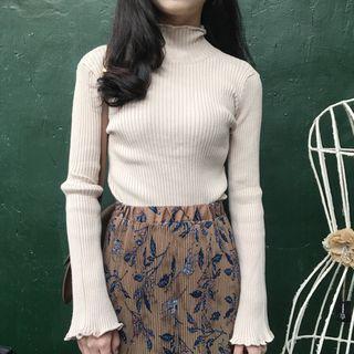 Mock Neck Frilled Plain Knit Top
