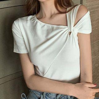 Cold-shoulder Twist Top