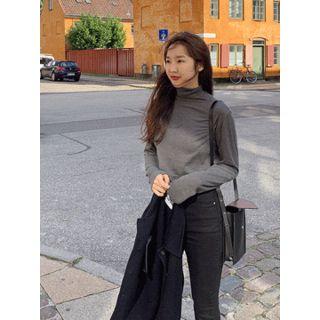 Turtle-neck Relaxed-fit Knit Top One Size