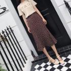 Cat Short-sleeve T-shirt / A-line Midi Skirt