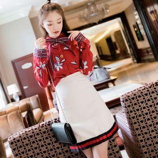 Set: Long Sleeve Tie-neck Print Blouse + Contrast Hem A-line Skirt