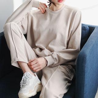 Set: Kangaroo-pocket Sweatshirt + Seam-trim Sweatpants