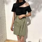 Short-sleeve Cut Out T-shirt / Paperbag Waist A-line Skirt