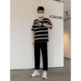 Short-sleeve Striped T-shirt / Straight Leg Cropped Pants / Set