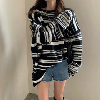 Contrast Striped Sweater Black & White - One Size
