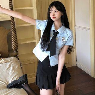 Short-sleeve Applique Shirt / Tie / Mini Pleated Skirt / Set