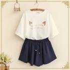 Embroidered Dip-back Short-sleeve T-shirt