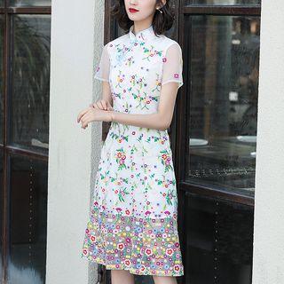 Short-sleeve Floral Embroidered Mandarin Collar Dress