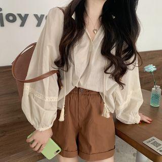 Lace Trim Blouse / Shorts
