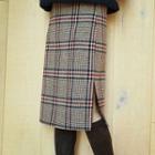 Slit-side Wool Blend H-line Check Skirt
