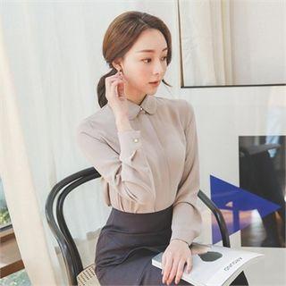 Hidden-buttoned Plain Blouse