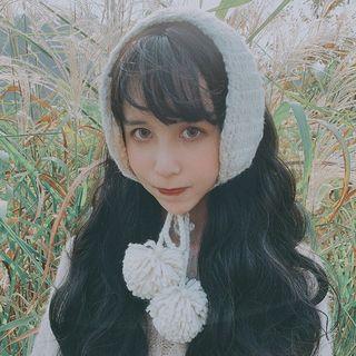 Pom Pom Knit Earmuffs