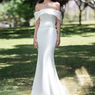 Off-shoulder Bodycon Wedding Dress
