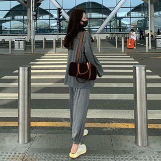 Loose-fit Plain T-shirt / Harem Pants