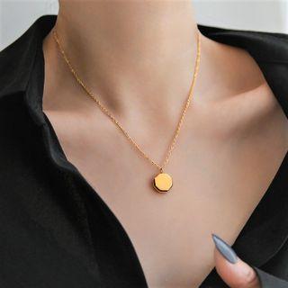 Disc Pendant Necklace Hexagon Pendant Necklace - One Size