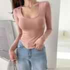 U-neck Round-hem Slim-fit Crop Top