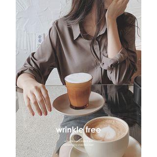 Colored Dip-back Wrinkle-free Shirt