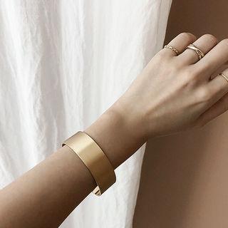 Wide Open Metal Bangle Gold - One Size