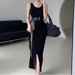 Plain Sleeveless Dress / Plain Long-sleeve Shawl