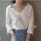 Slit V-neck 3/4-sleeve Top