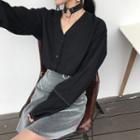 Loose-fit V-neck Long-sleeve Blouse