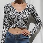 V-neck Cow Print Cropped T-shirt