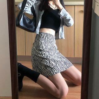 Cropped Camisole Top / Zebra Print A-line Skirt / Cardigan