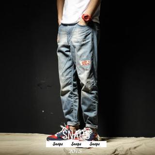 Appliqu  Distressed Washed Jeans