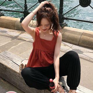 Set: Square-neck Sleeveless Top + Cropped Harem Pants