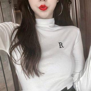 Long-sleeve Mock-neck Letter R T-shirt
