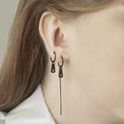 Non-matching Huggie Earring