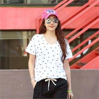 V-neck Star Pattern T-shirt
