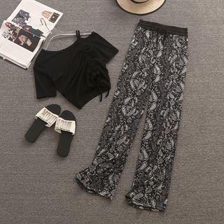 Short-sleeve Cold Shoulder Drawstring Top / Paisley Pants / Set