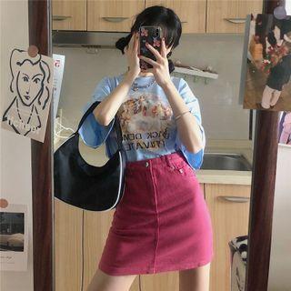 Short-sleeve Printed T-shirt / A-line Denim Skirt