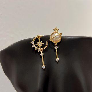 Planet Faux Pearl Rhinestone Asymmetrical Alloy Earring 1 Pair - Gold - One Size