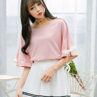 Elbow-sleeve T-shirt / Mini A-line Skirt / Set