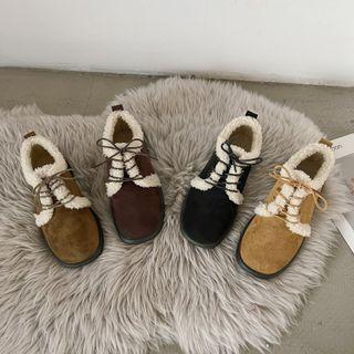 Fleece Trim Lace-up Shoes
