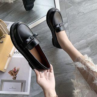 Faux Leather Round-toe Moccasin