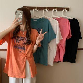 Print Slit Short-sleeve Top