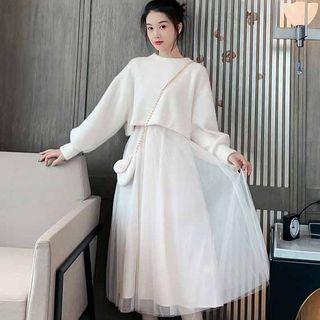 Long-sleeve Plain Sweatshirt + Pleated Dress