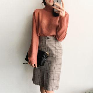 Mock-neck Button-back Blouse
