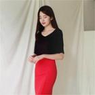 Scoop-neck Textured Long T-shirt