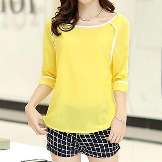 Set: 3/4-sleeve Top + Check Shorts