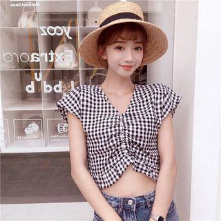 Short-sleeve Plaid Cropped Top