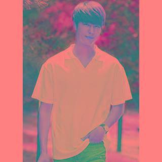 Short-sleeve V-neck Collar T-shirt
